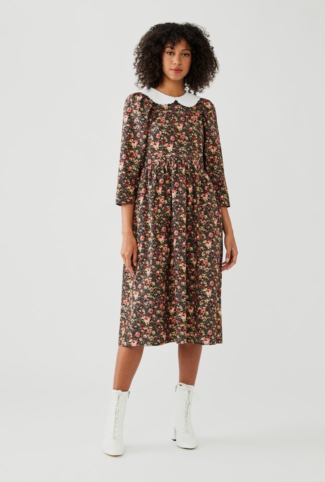 Knee Cotton Dress With 3/4 Sleeves In Multi Print With Peter Pan Collar