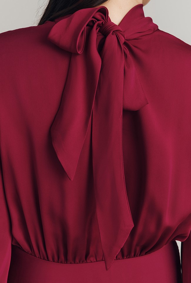 Balia Crepe Long Sleeve Midi Dress