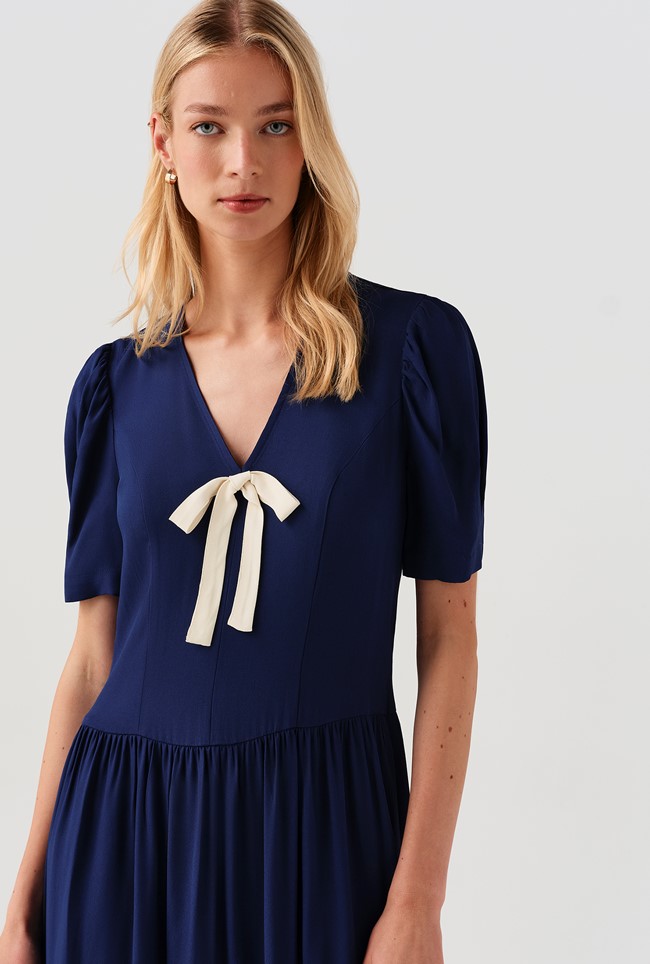 Peony Crepe Midi Dress 