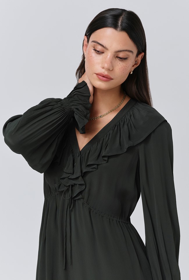 Aurora Crepe Tie Waist Midi Dress