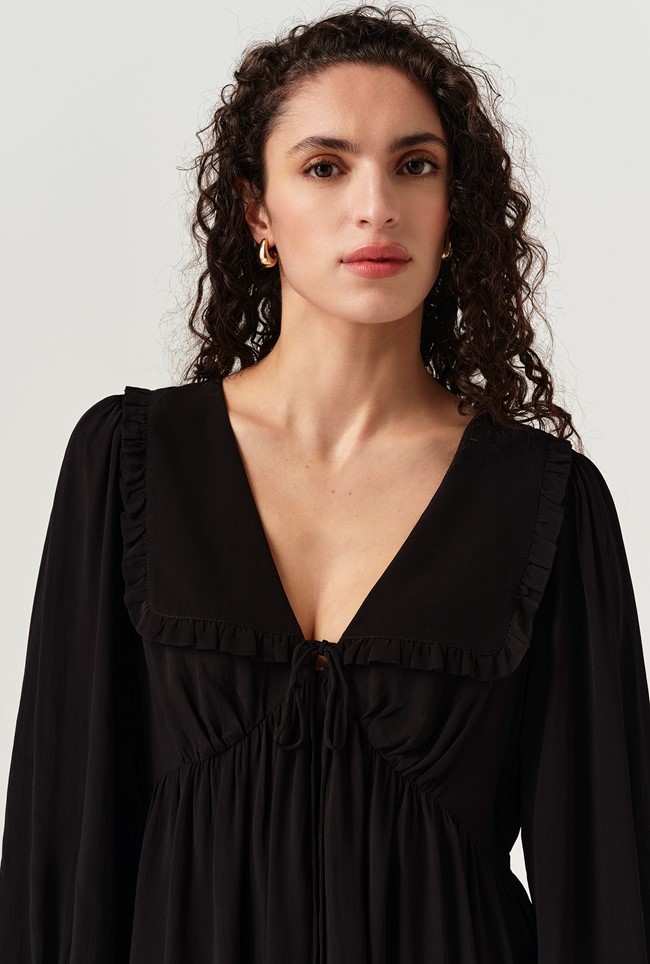 Bianca Crepe Frill Collar Short Dress