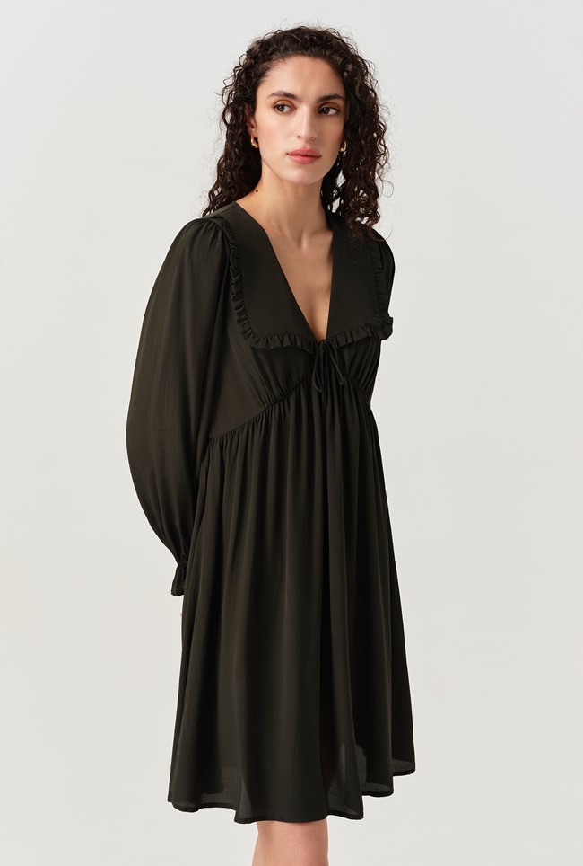 Bianca Crepe Frill Collar Short Dress