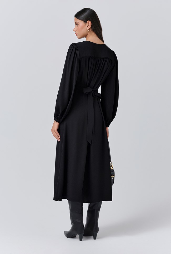 Layla Crepe Tie Neck Midi Dress