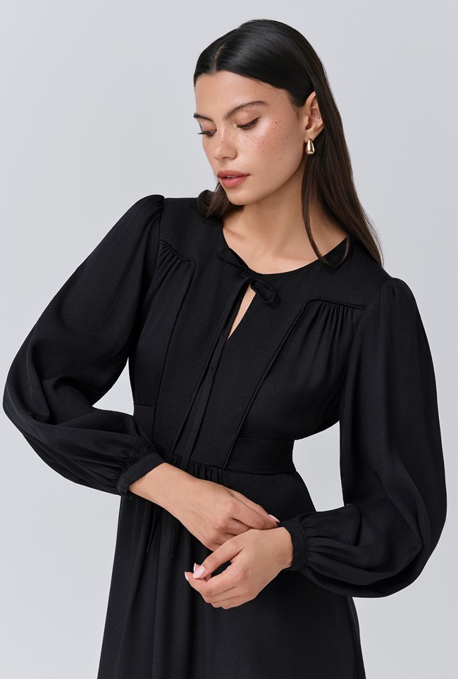 Layla Crepe Tie Neck Midi Dress