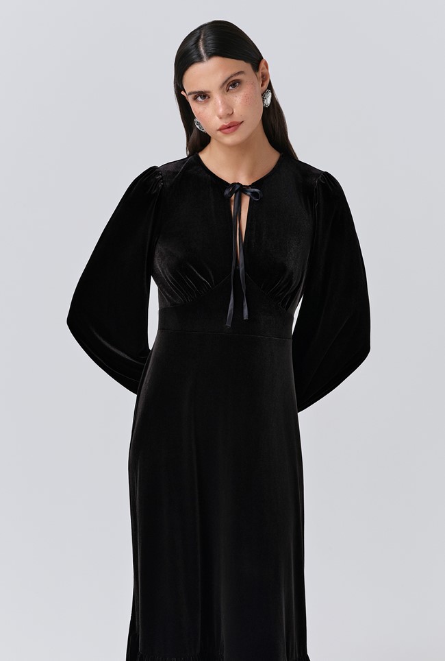 Elenanor Velvet Midi Dress