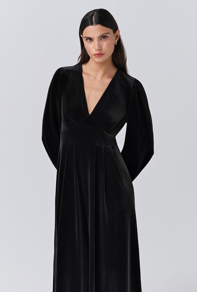 Kimberley Velvet Tiered Midi Dress