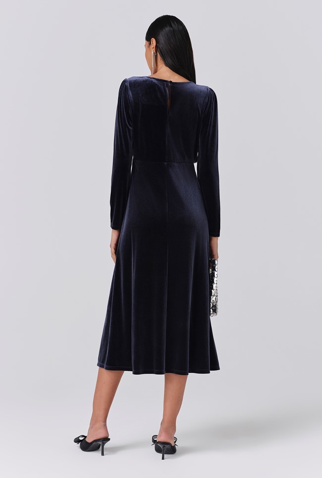 Adeline Velvet Round Neck Midi Dress