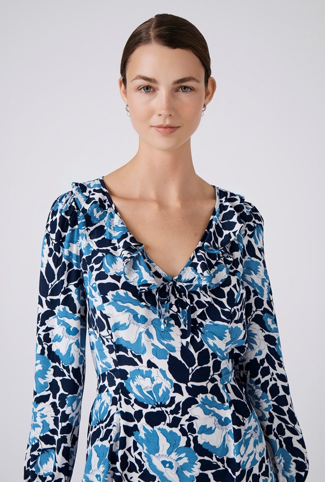 Remi Floral Crepe V Neck Short Dress