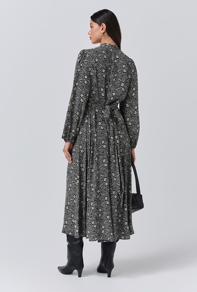 Petal Crepe V Neck Midi Waisted Dress