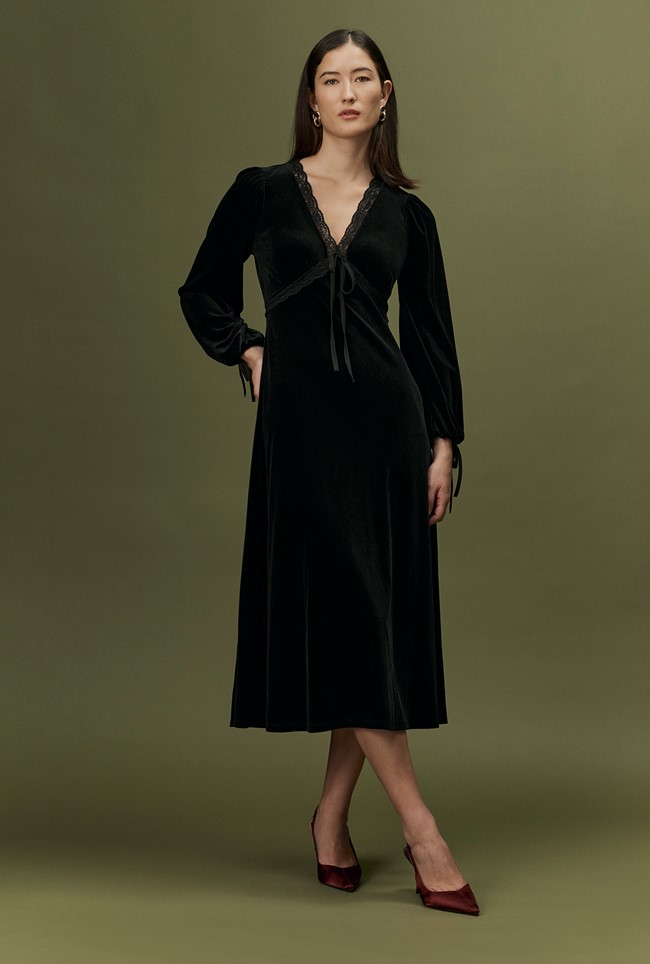 Kathleen Long Sleeve Velvet Midi Dress