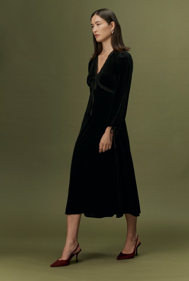 Kathleen Long Sleeve Velvet Midi Dress