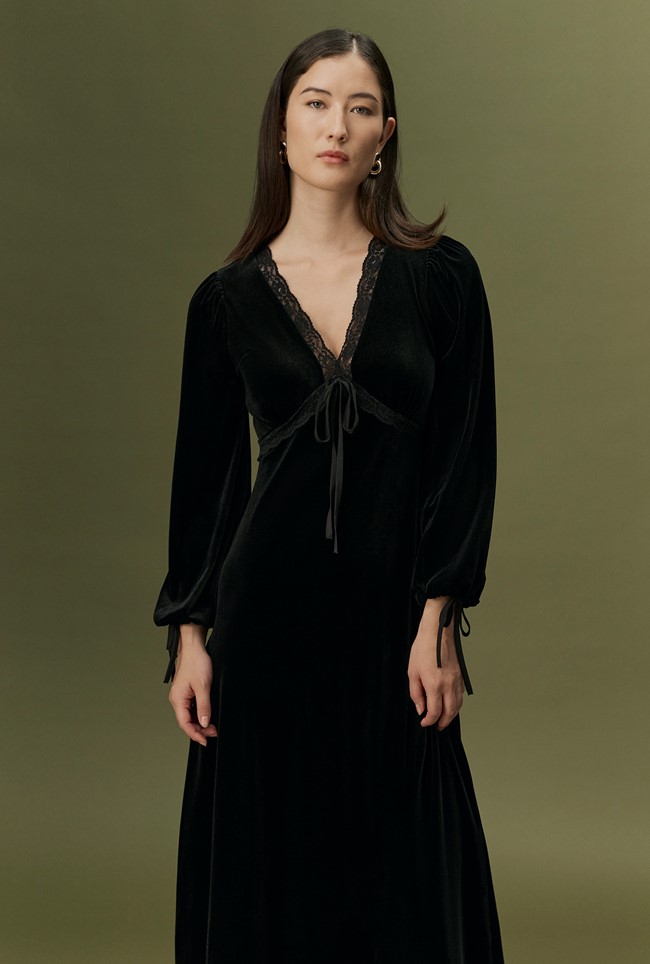 Kathleen Long Sleeve Velvet Midi Dress