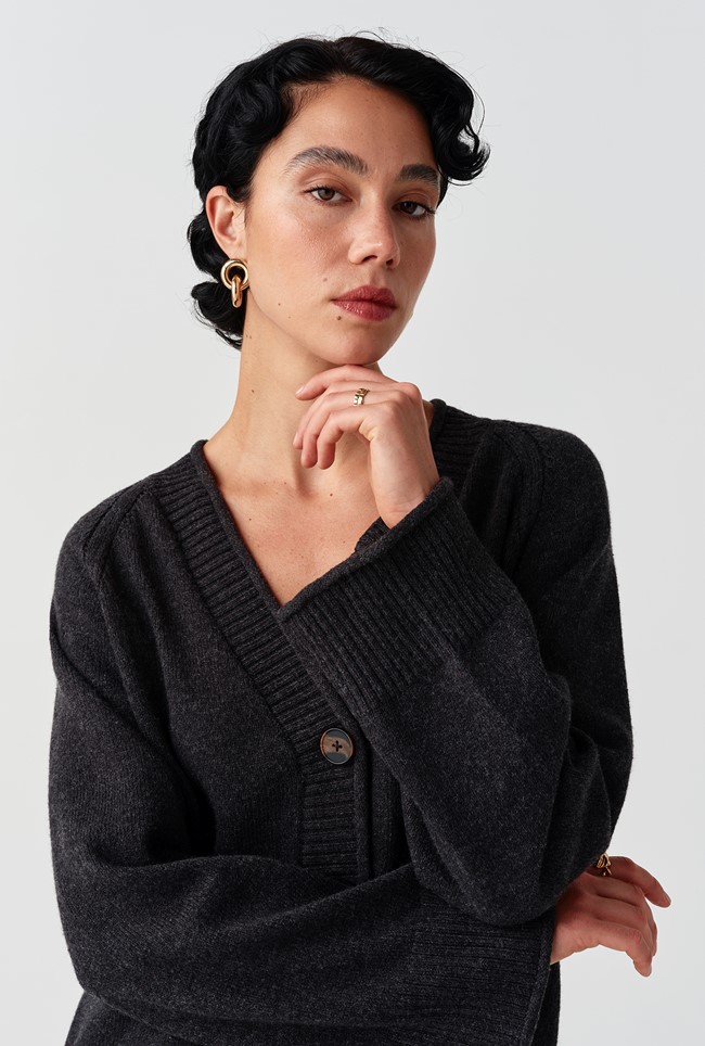 Darcy V-Neck Rolled Hem Knitted Cardigan