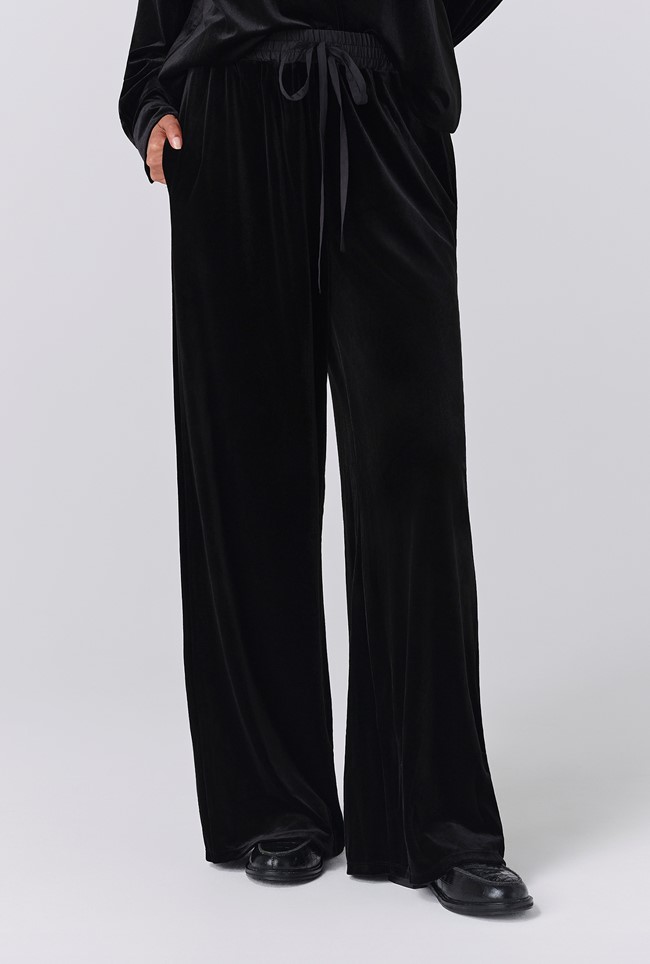 Serena Velvet Wide Leg Trousers