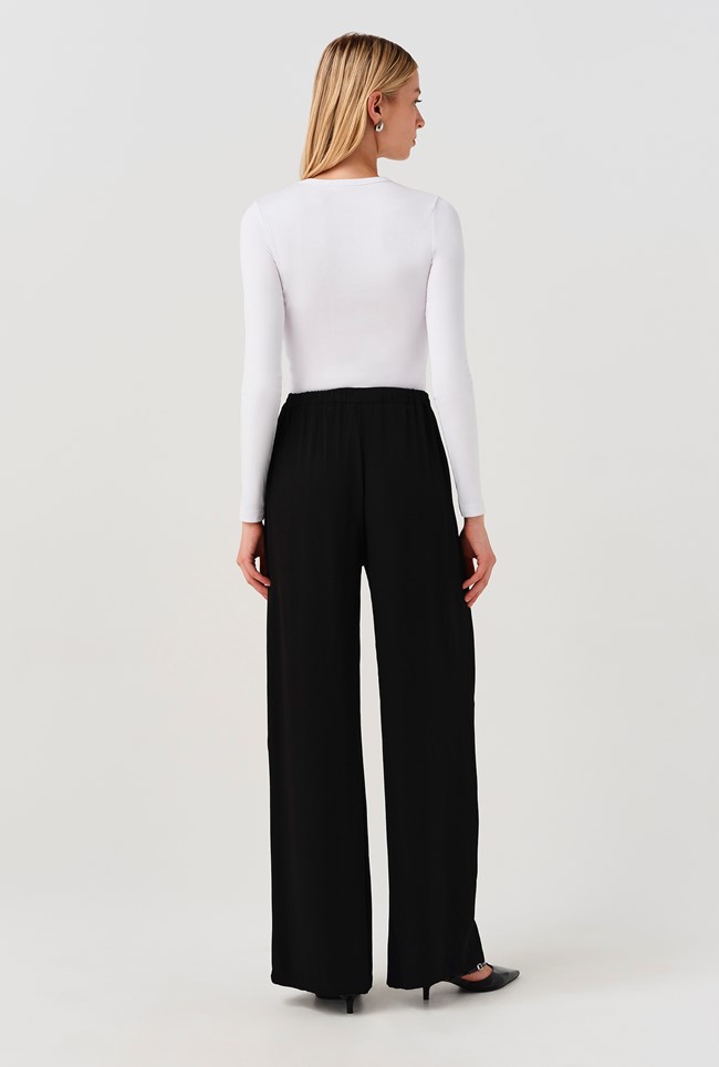 Andie Pleated Wide Leg Crepe Trousers