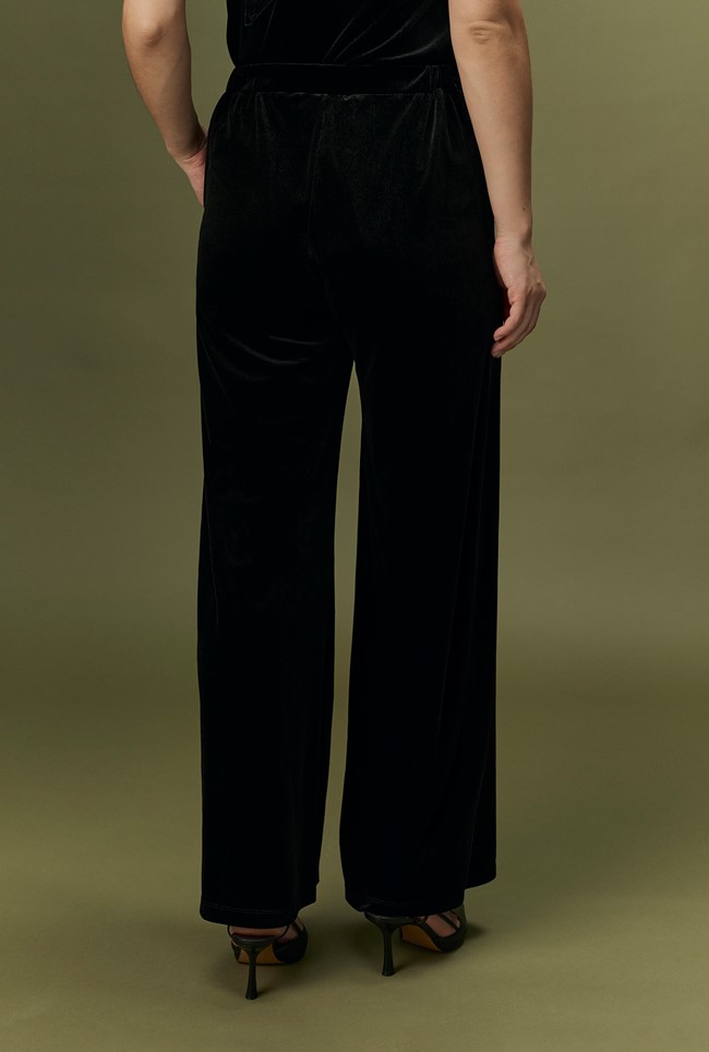 Lyanna Velvet Trouser