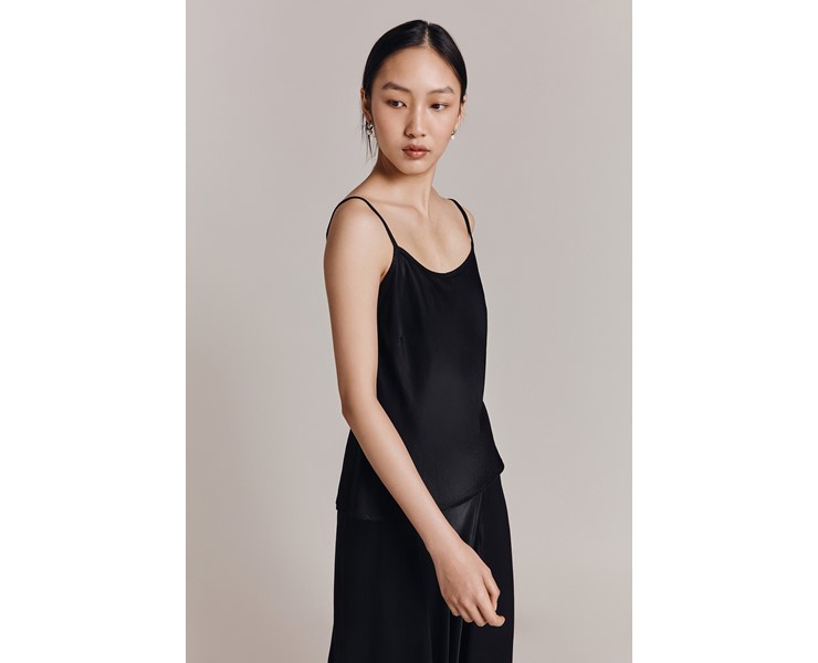 【新品】OMMO SATIN DRAPE TANK TOP OMMO SATIN DRAPE TANK TOP