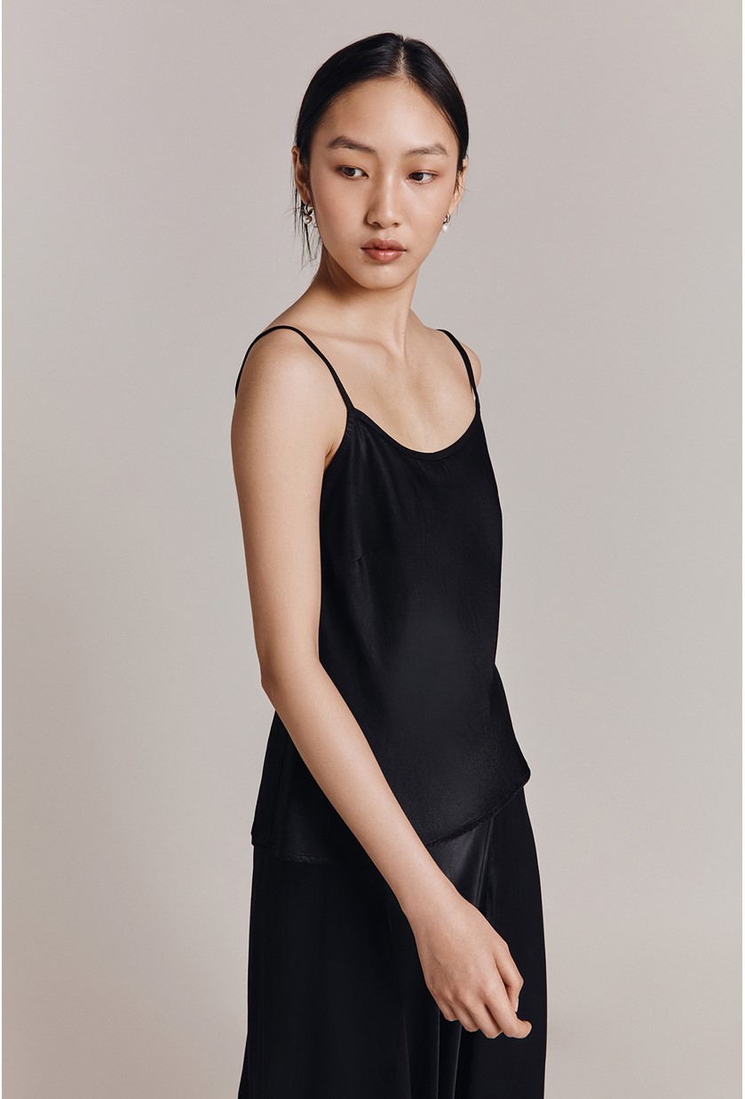 maison celon drape thin cami tops ブラック Q06G011-A01-30322-839px-1237px.jpg