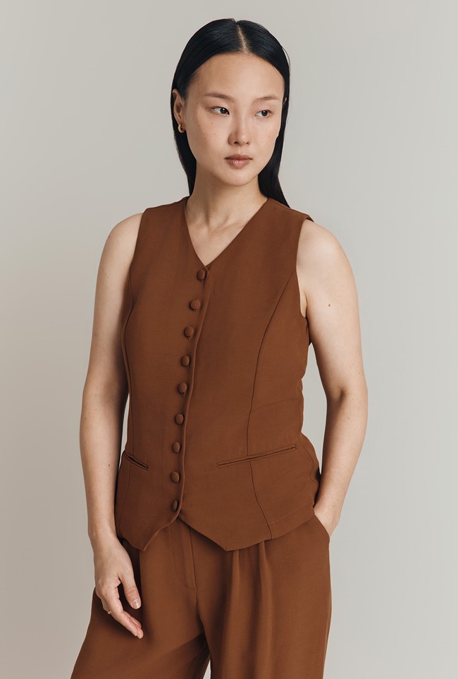 Bonnie V Neck Longline Waistcoat 