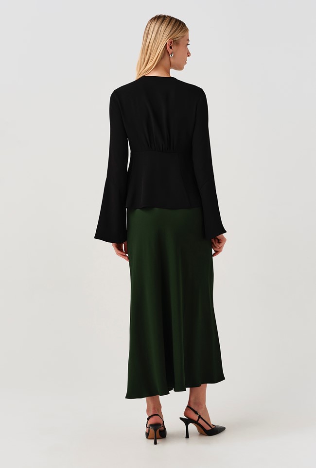 Ceaira Button Down Bell Sleeve Blouse