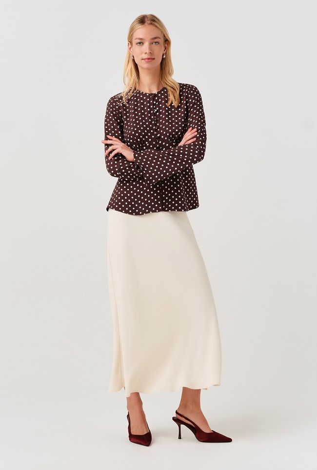 Ceaira Spot Button Bell Sleeve Blouse