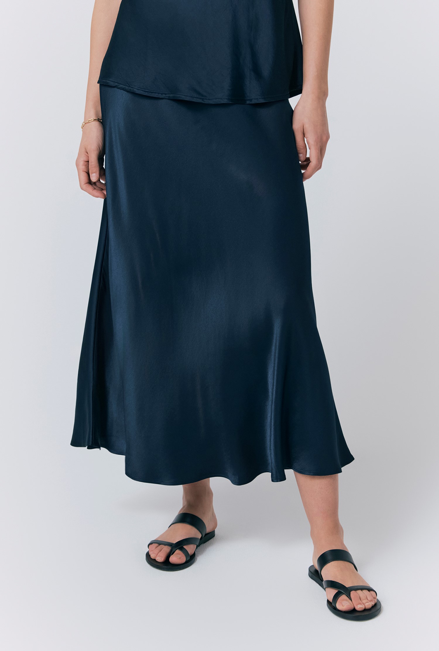 ★GLOWNY★ THE BELLA SKIRT DEEP BLUE GY24CLBSK001DB GLOWNY] THE BELLA SKIRT (DEEP BLUE) – SellerWork