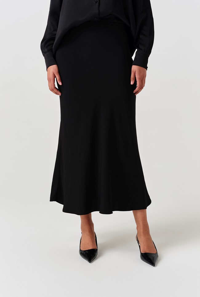 Lyra Crepe Midi Skirt